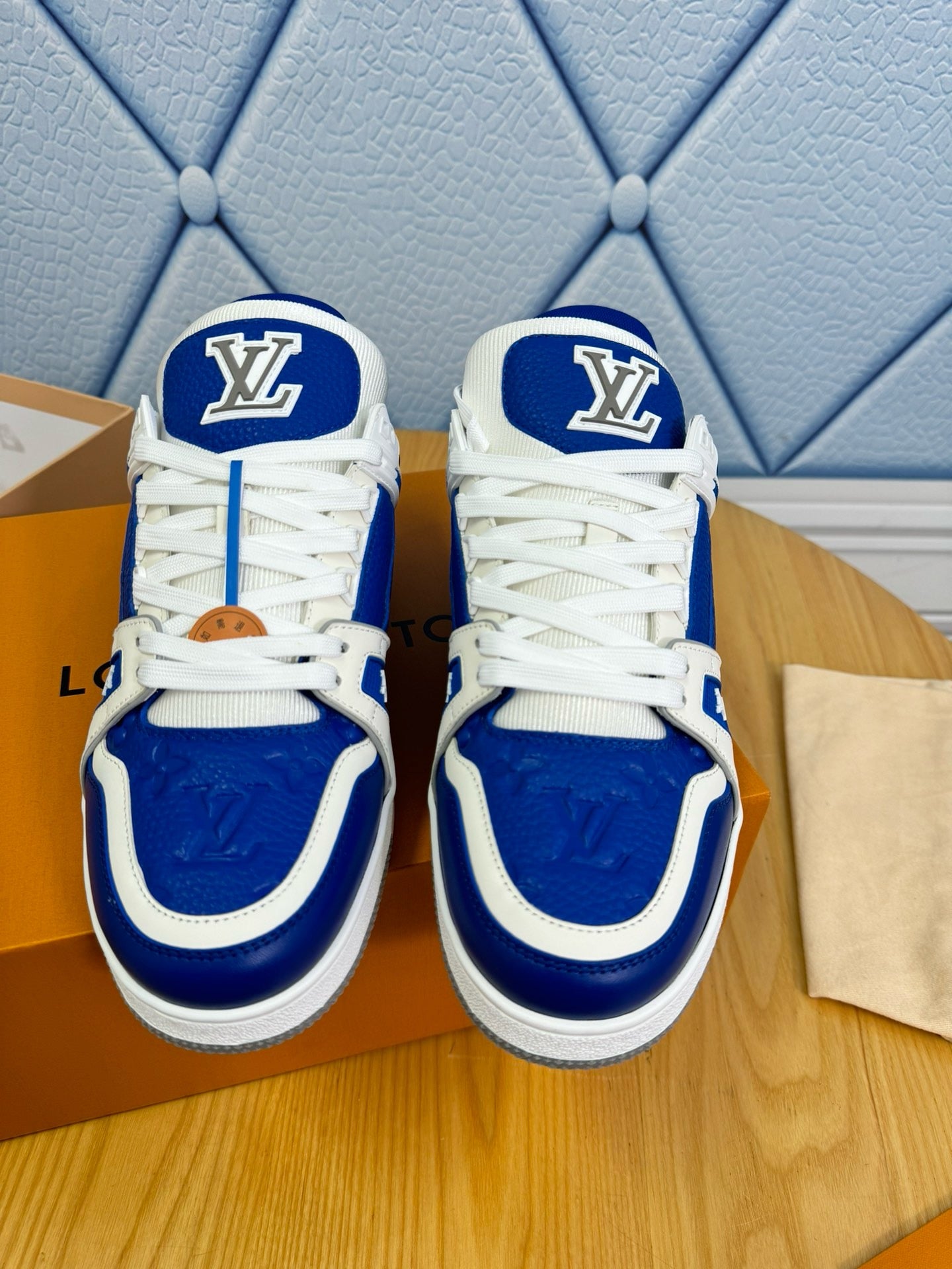 LOUIS VUITTON - Trainer Sneaker