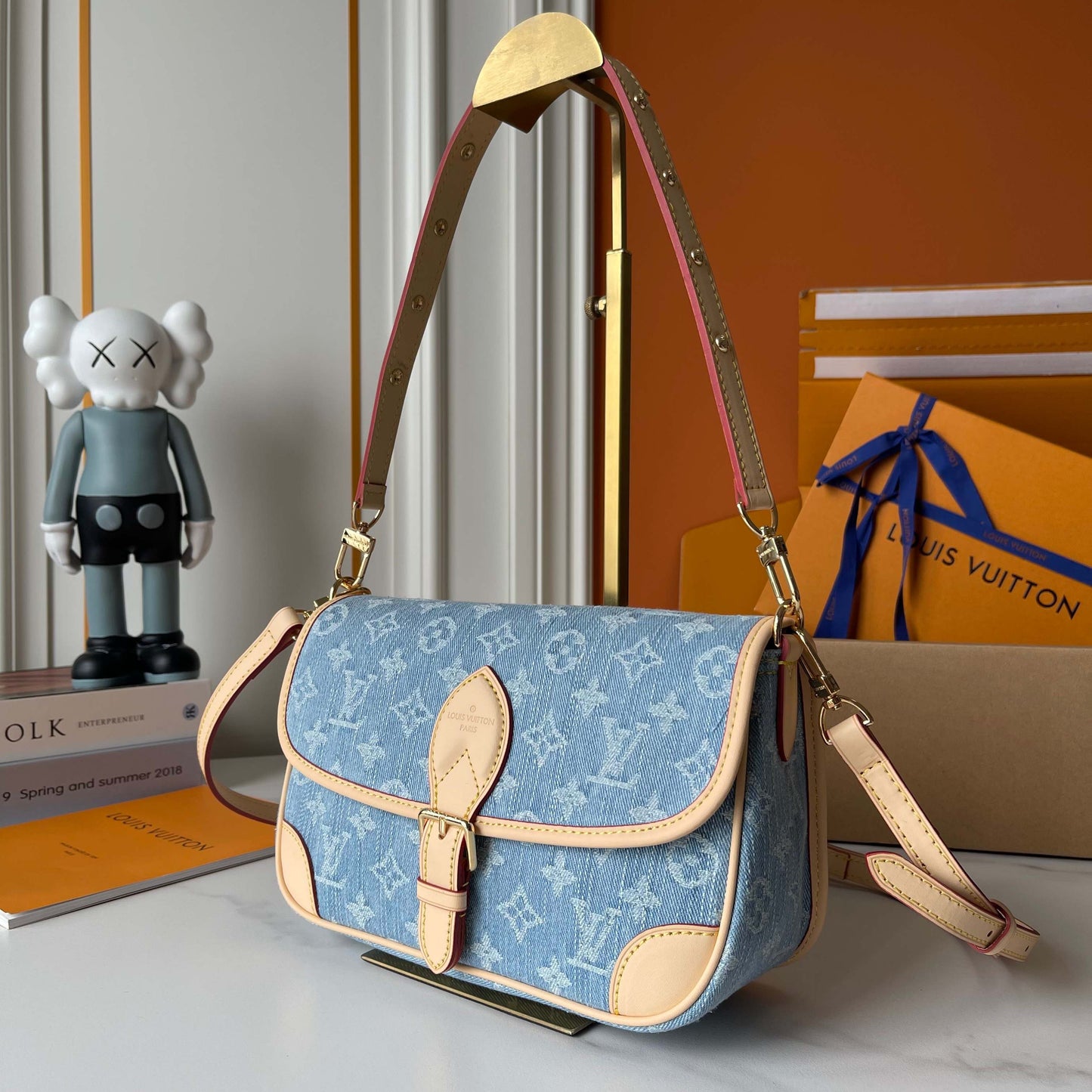 LOUIS VUITTON- Diane