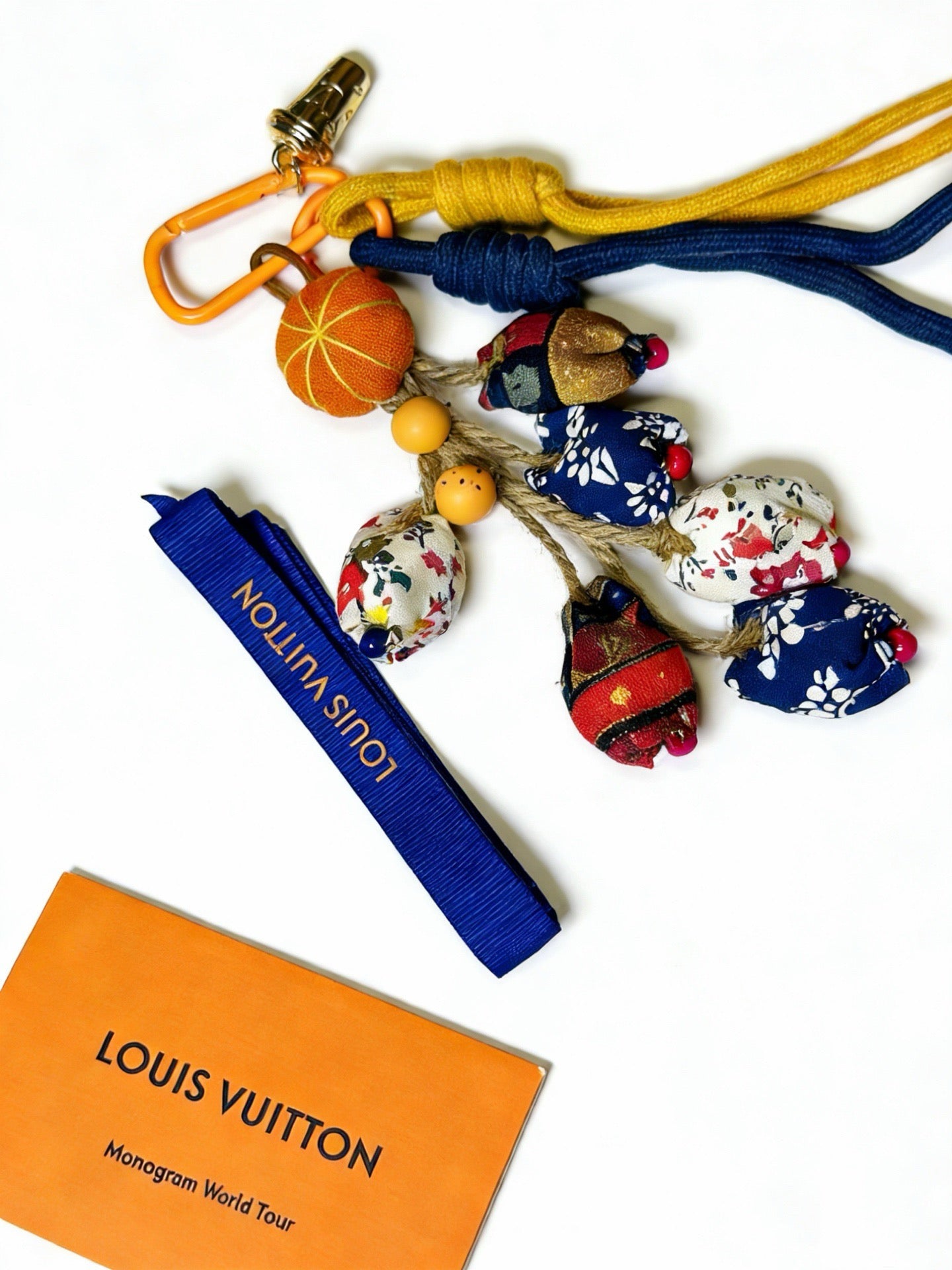 LOUIS VUITTON - bag charm and keychain