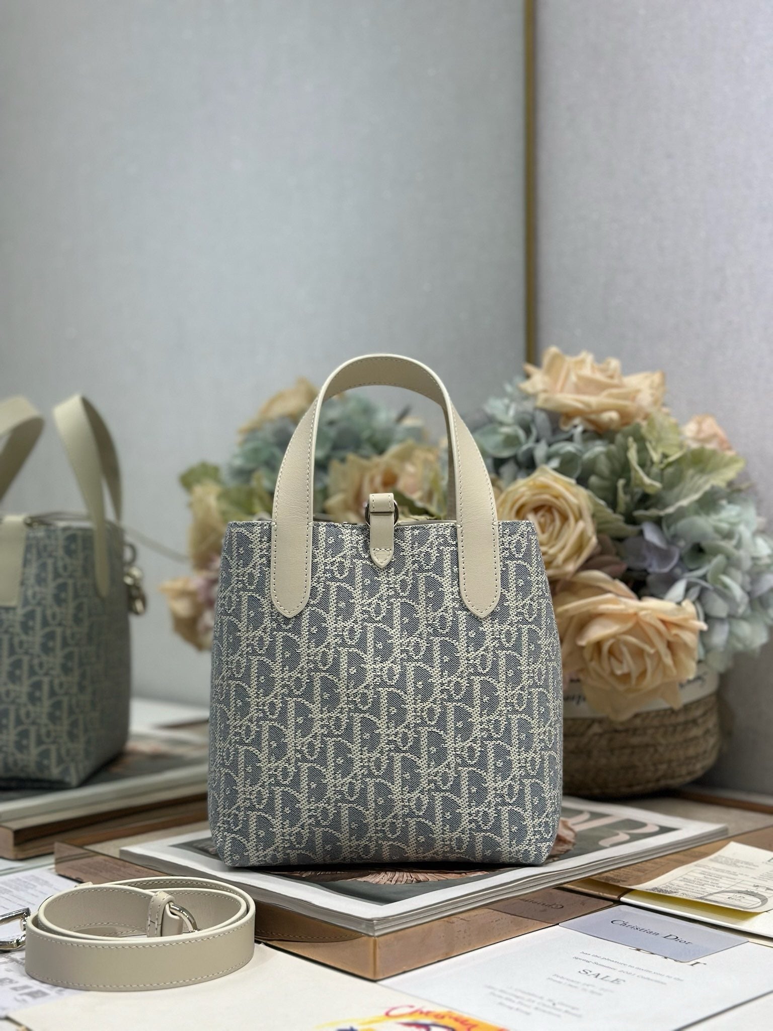 DIOR - Toujours Vertical Tote Bag