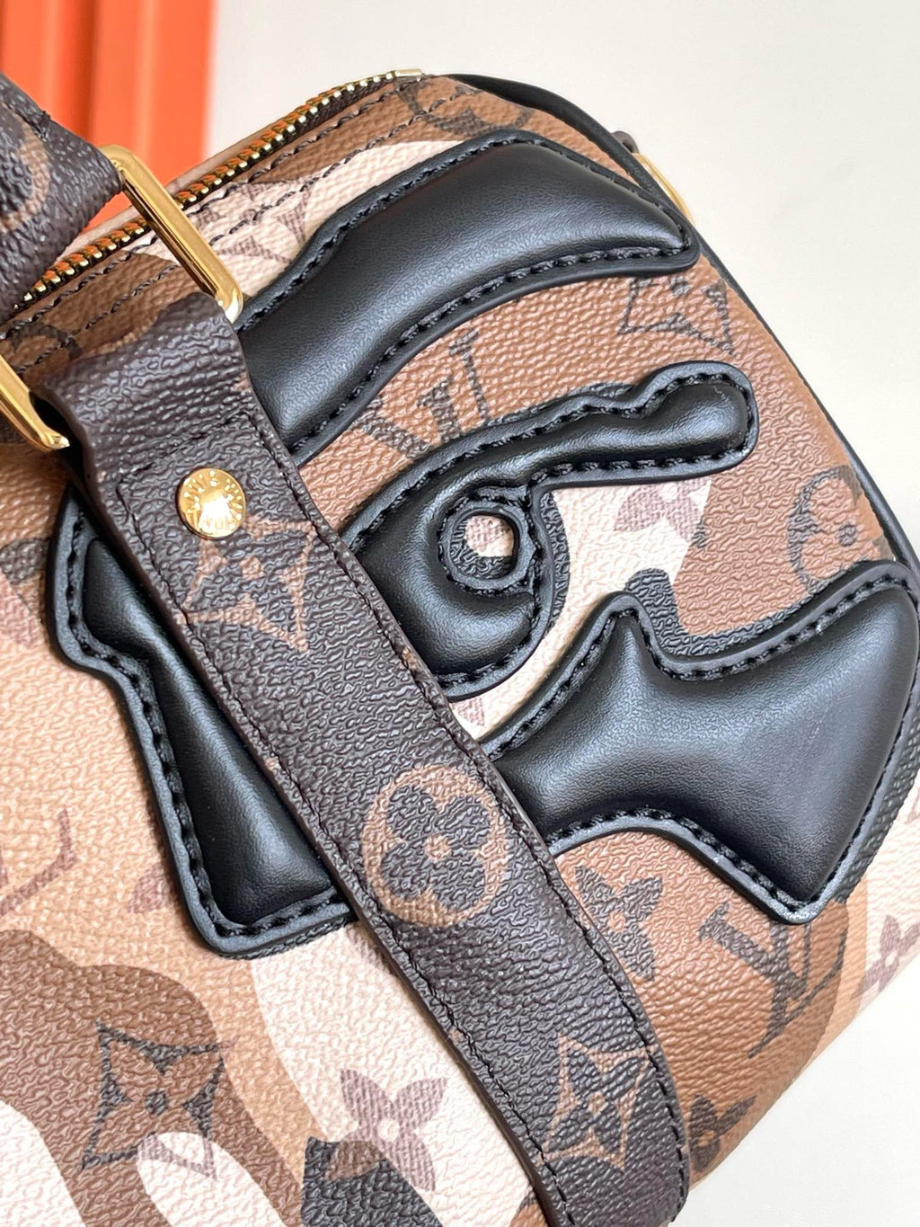LOUIS VUITTON - Monogram Portrait Keepall Bandouliere 25 Brown