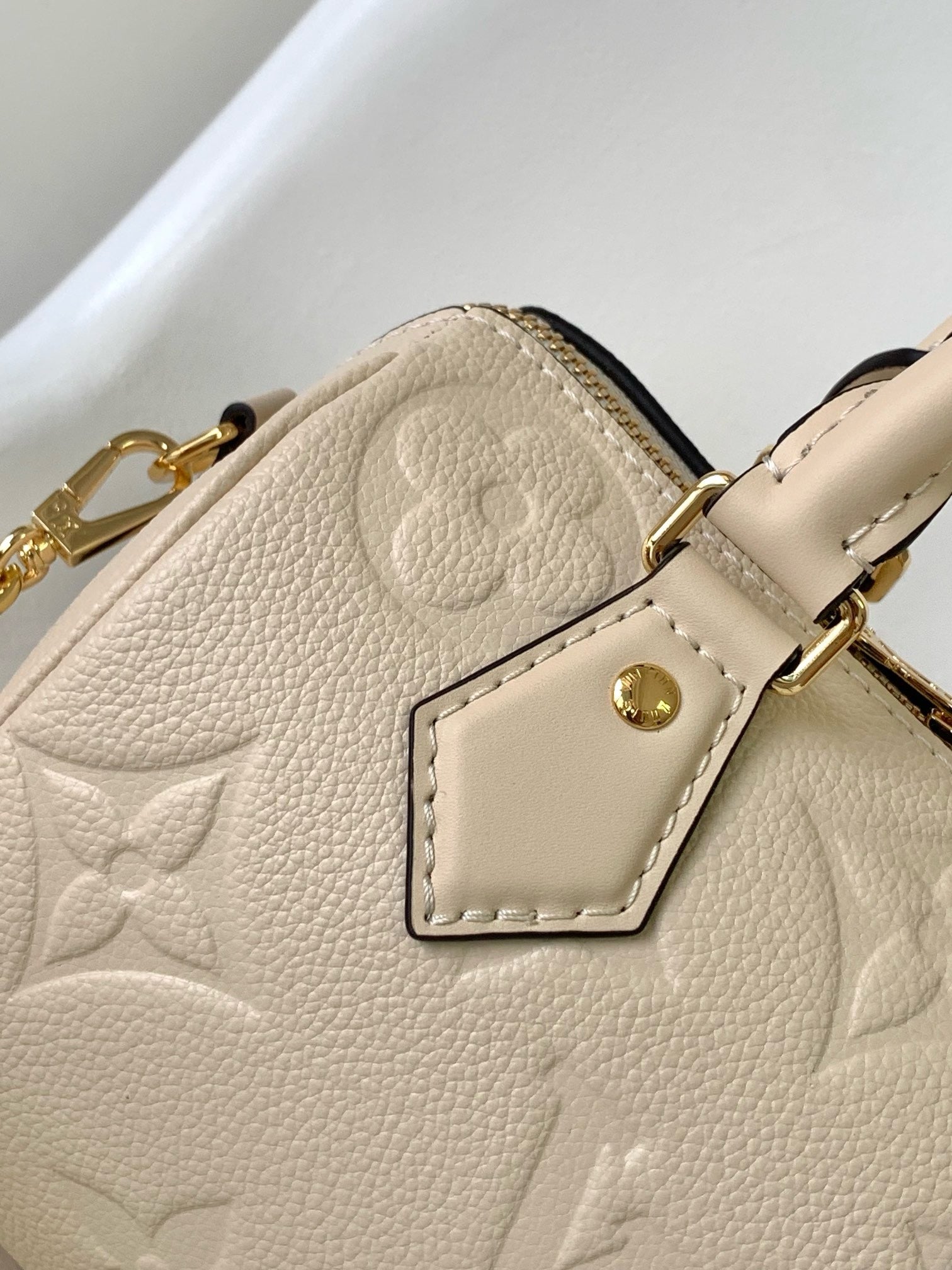 LOUIS VUITTON- Speedy Bandoulière 20