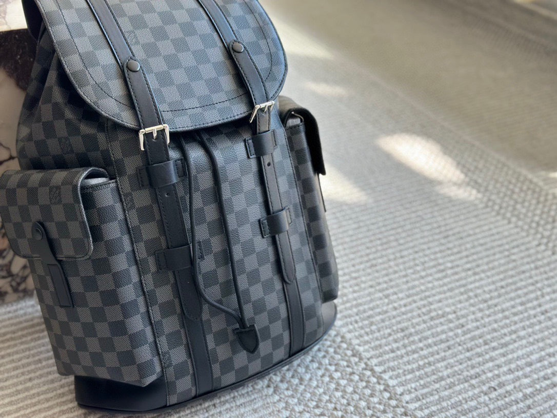 LOUIS VUITTON - Men’s Shoulder bag
