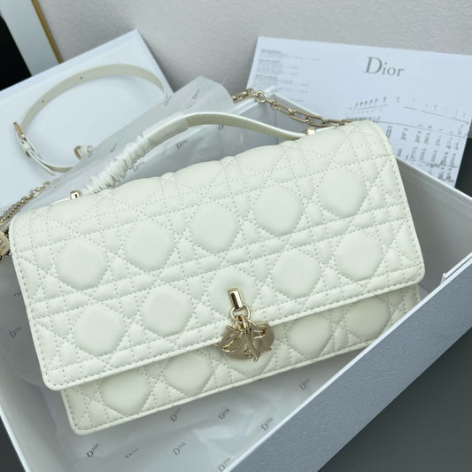 DIOR - miss dior