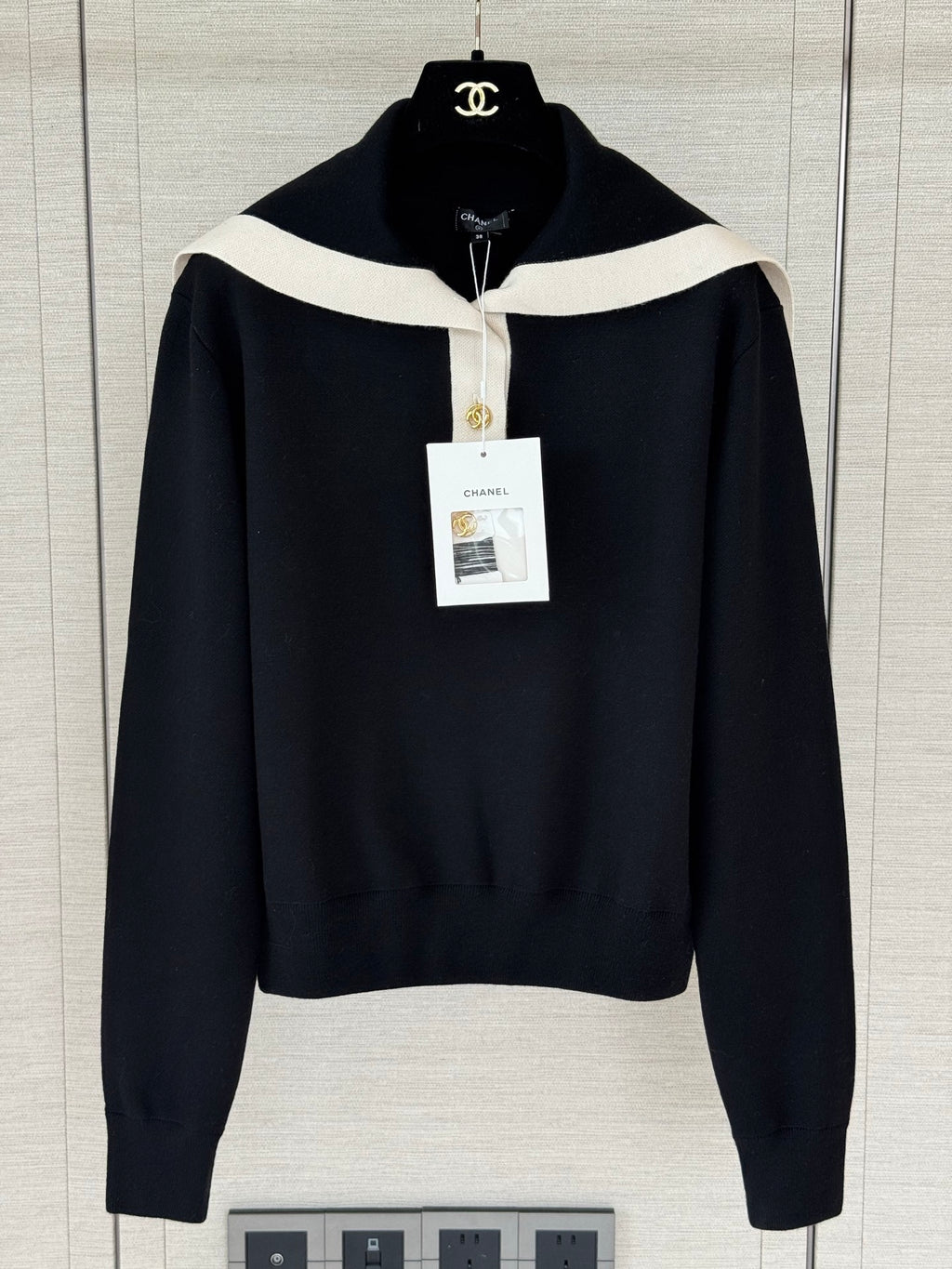 CHANEL - 26B Wool Knitwear
