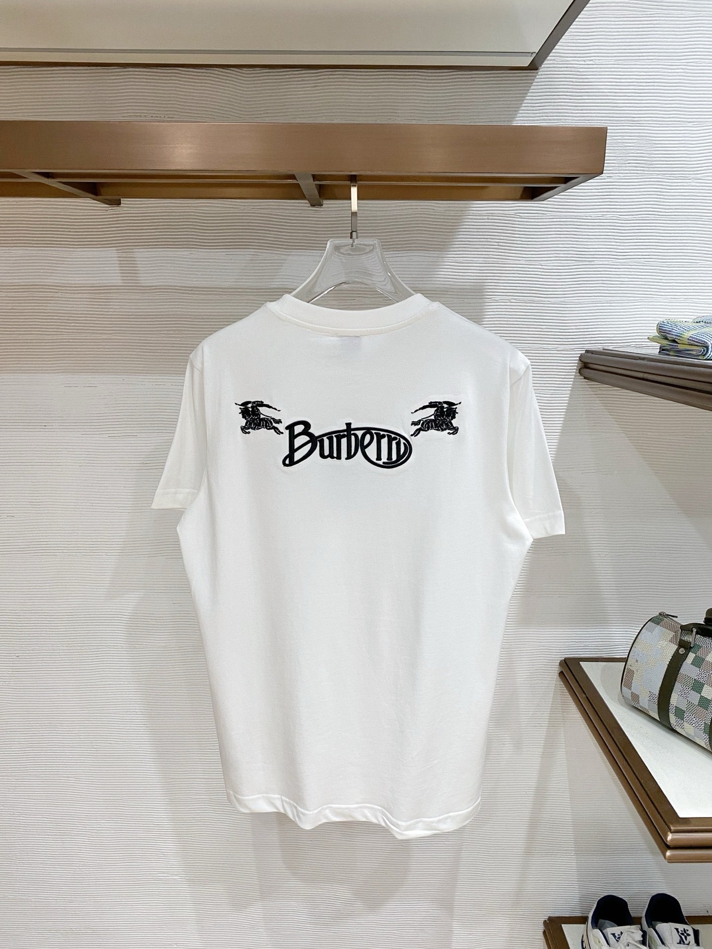 BURBERRY - T-shirt