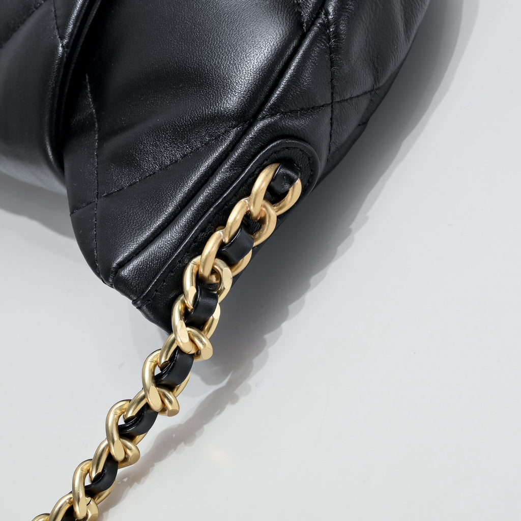 CHANEL - 2024 19 Flap Hobo