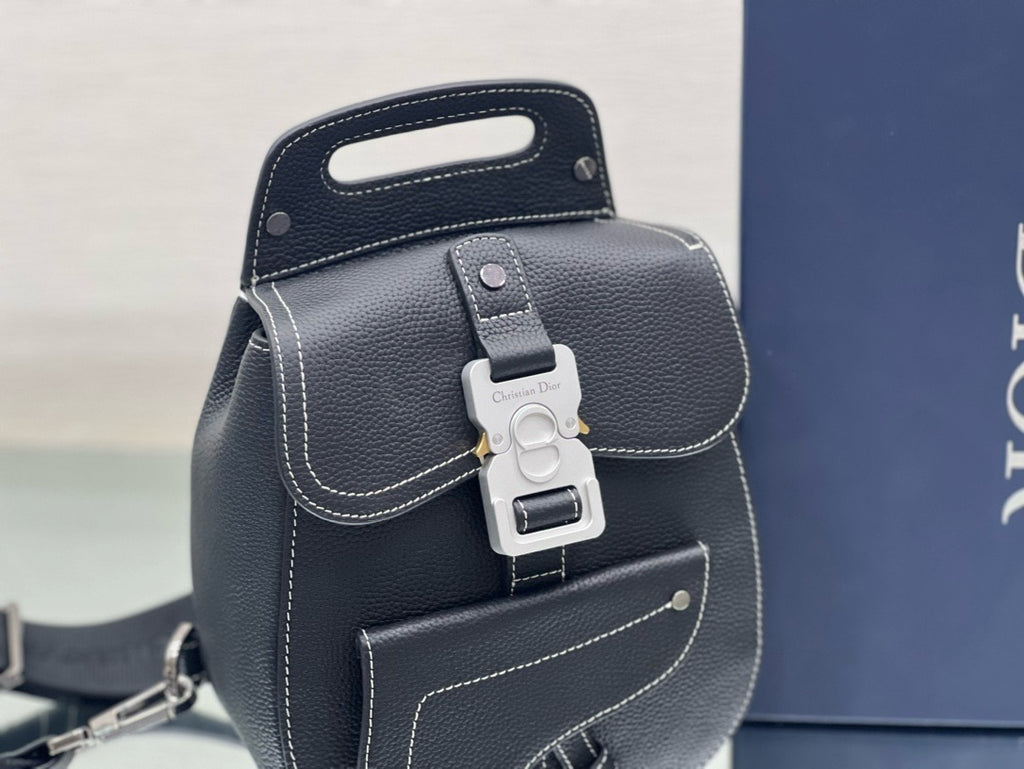 DIOR - Men’s Oblique bag