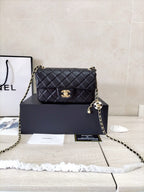 CHANEL - Classic Crush Mini Flap