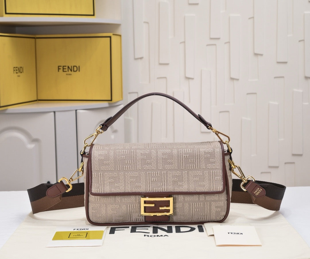 FENDI - Honey Baguette Square Bag