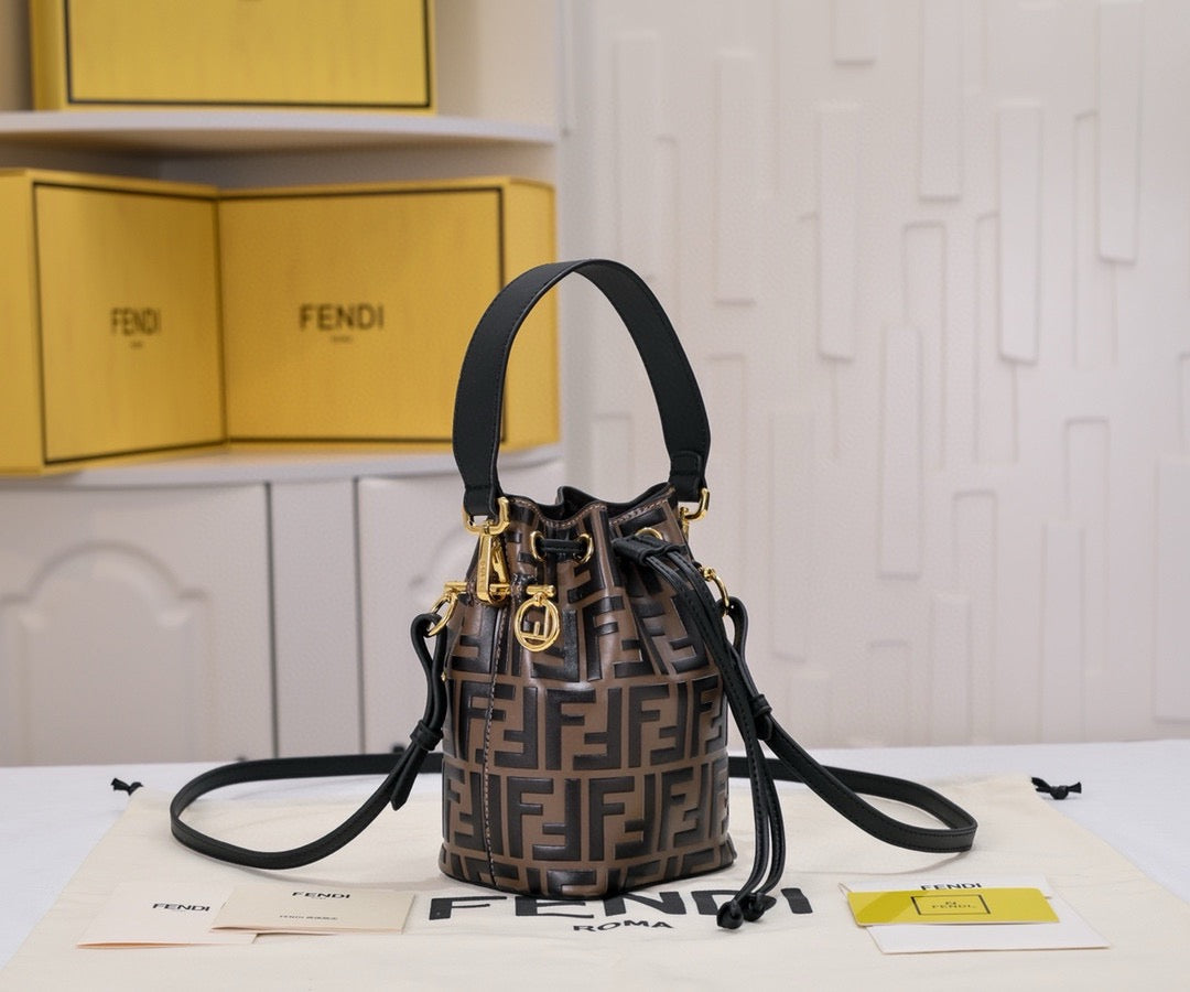 FENDI - Mon Tresor Bucket Bag