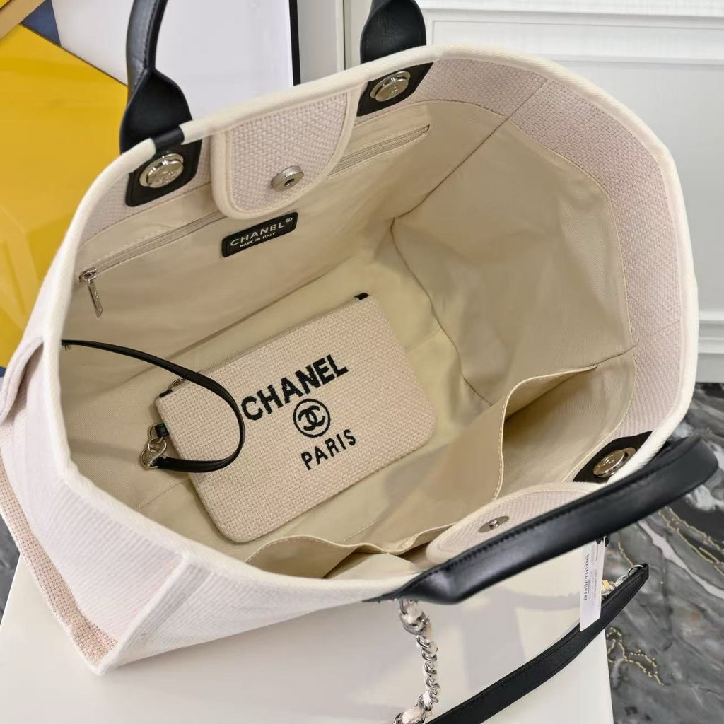 CHANEL - Deauville Bag