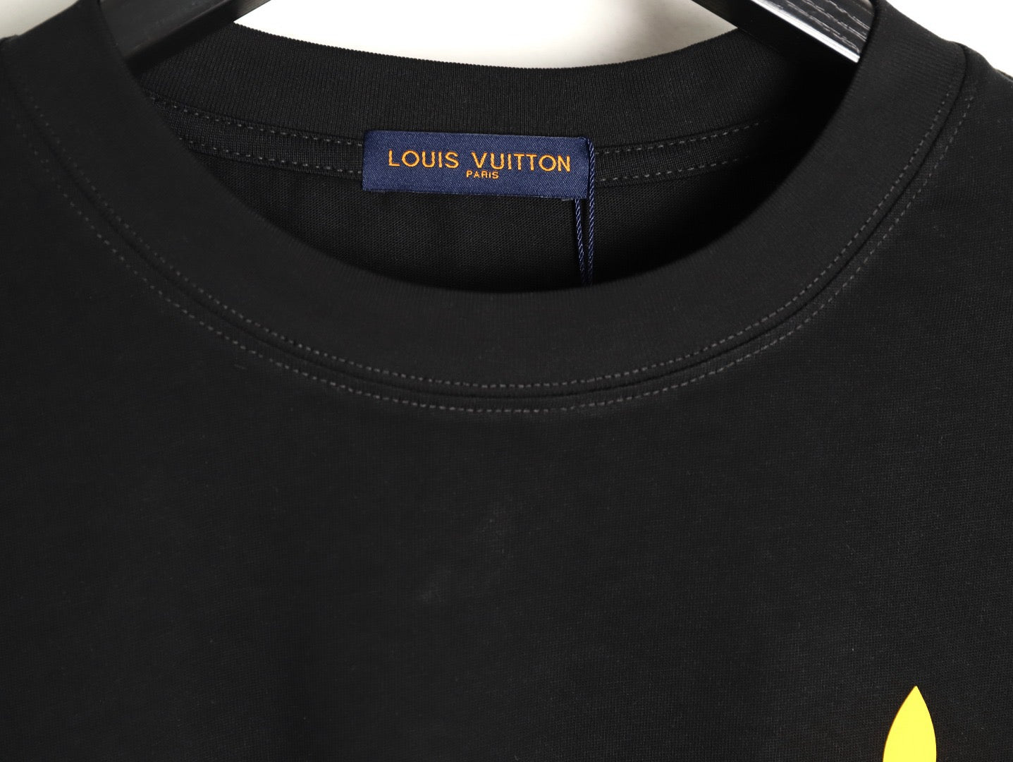 LOUIS VUITTON - T-shirt
