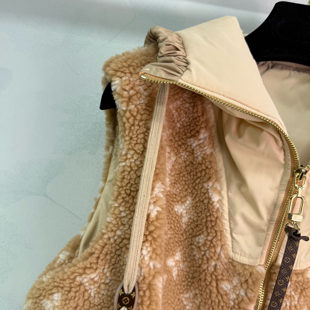LOUIS VUITTON- Vest