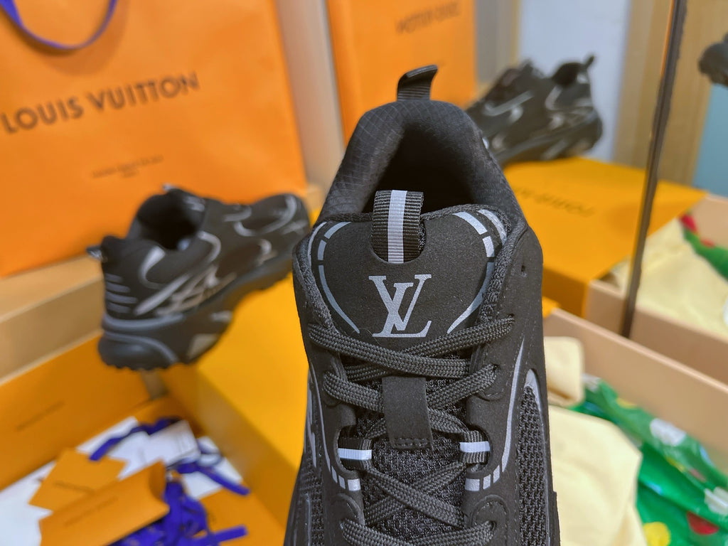 LOUIS VUITTON - Trainer Sneaker
