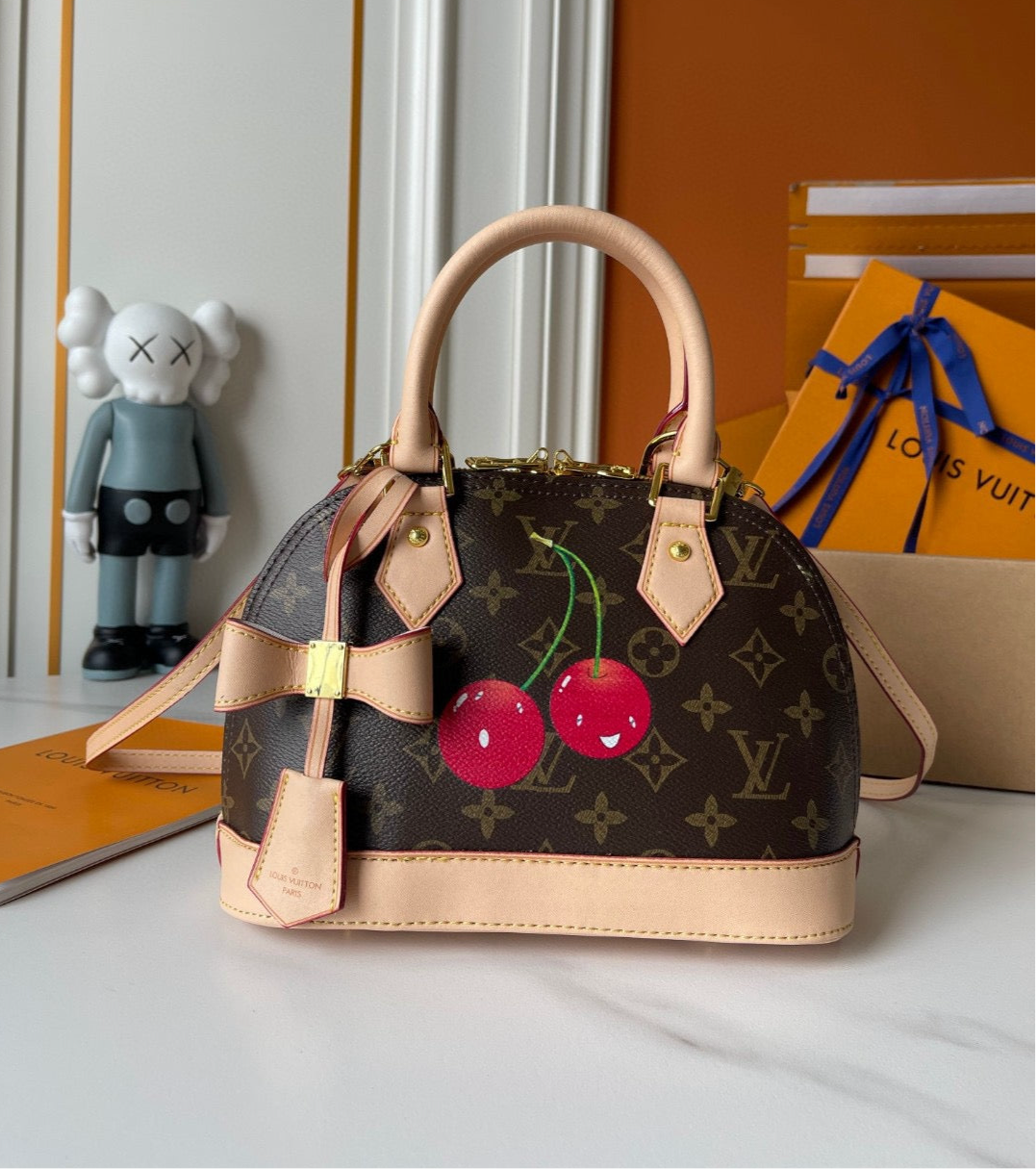 LOUIS VUITTON - Lv x TM nano alma
