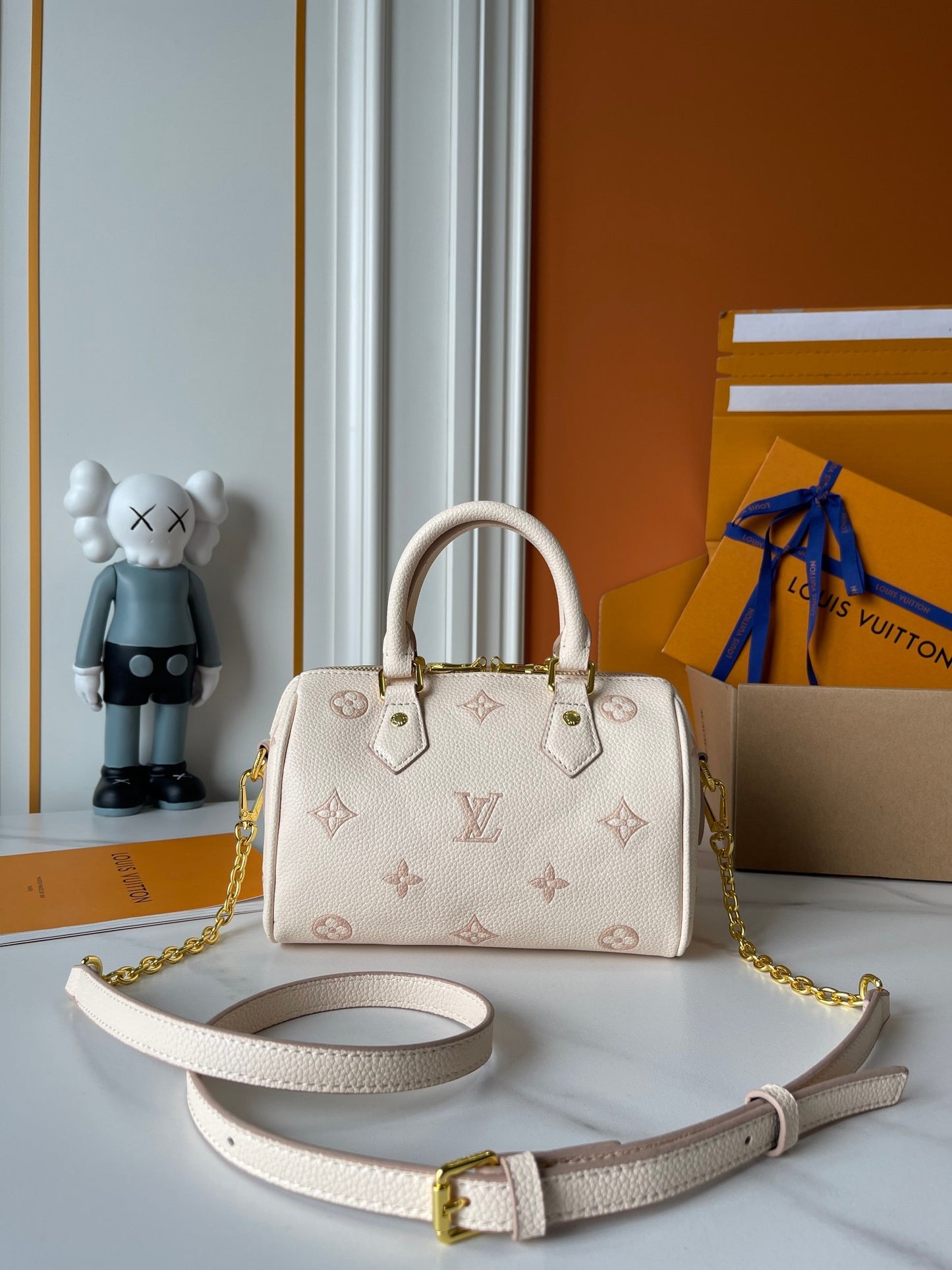 LOUIS VUITTON- Speedy Bandouliere
