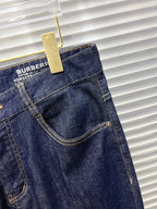BURBERRY - Jeans