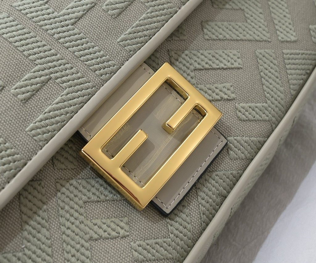 FENDI - Honey Baguette Square Bag