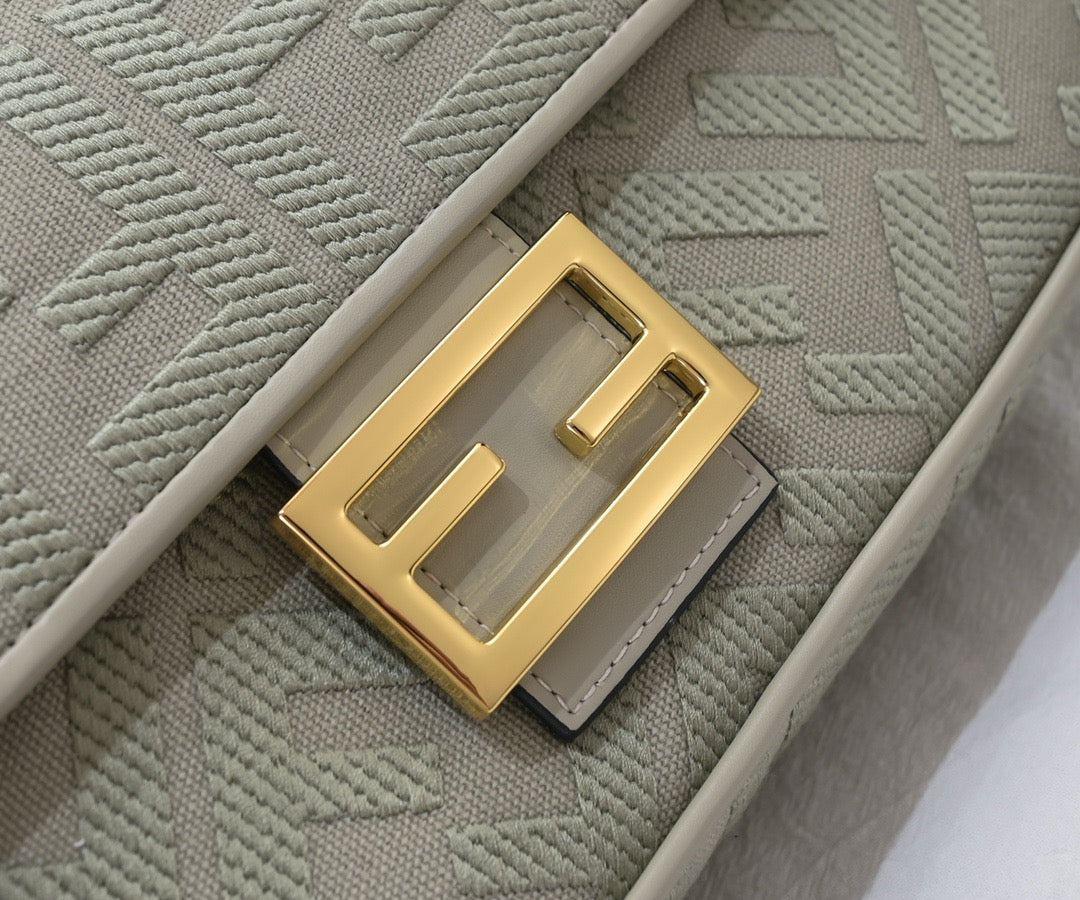 FENDI - Honey Baguette Square Bag