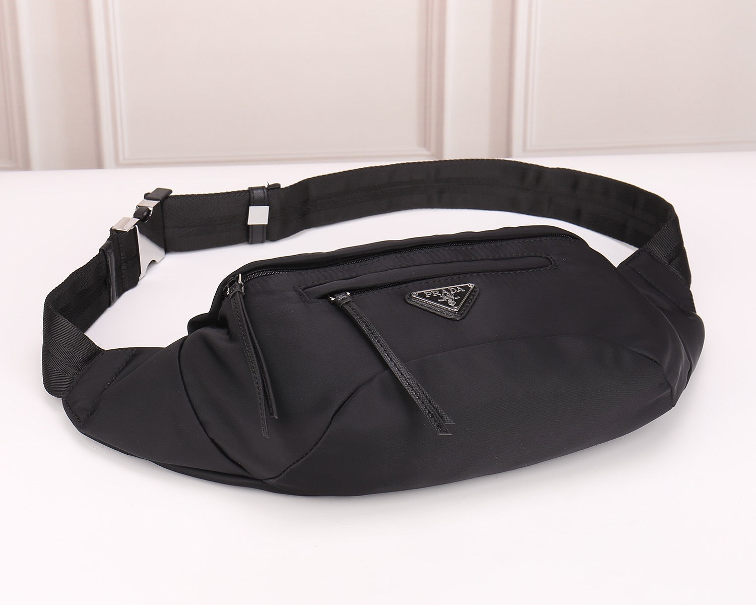 PRADA - Belt bag