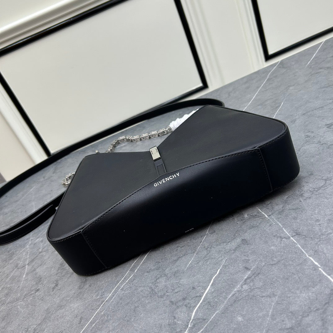 GIVENCHY - Cut out bag