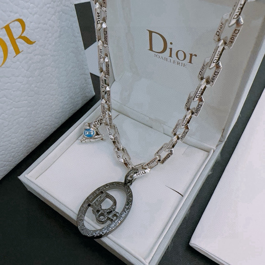 DIOR - Oblique Pendant Necklace