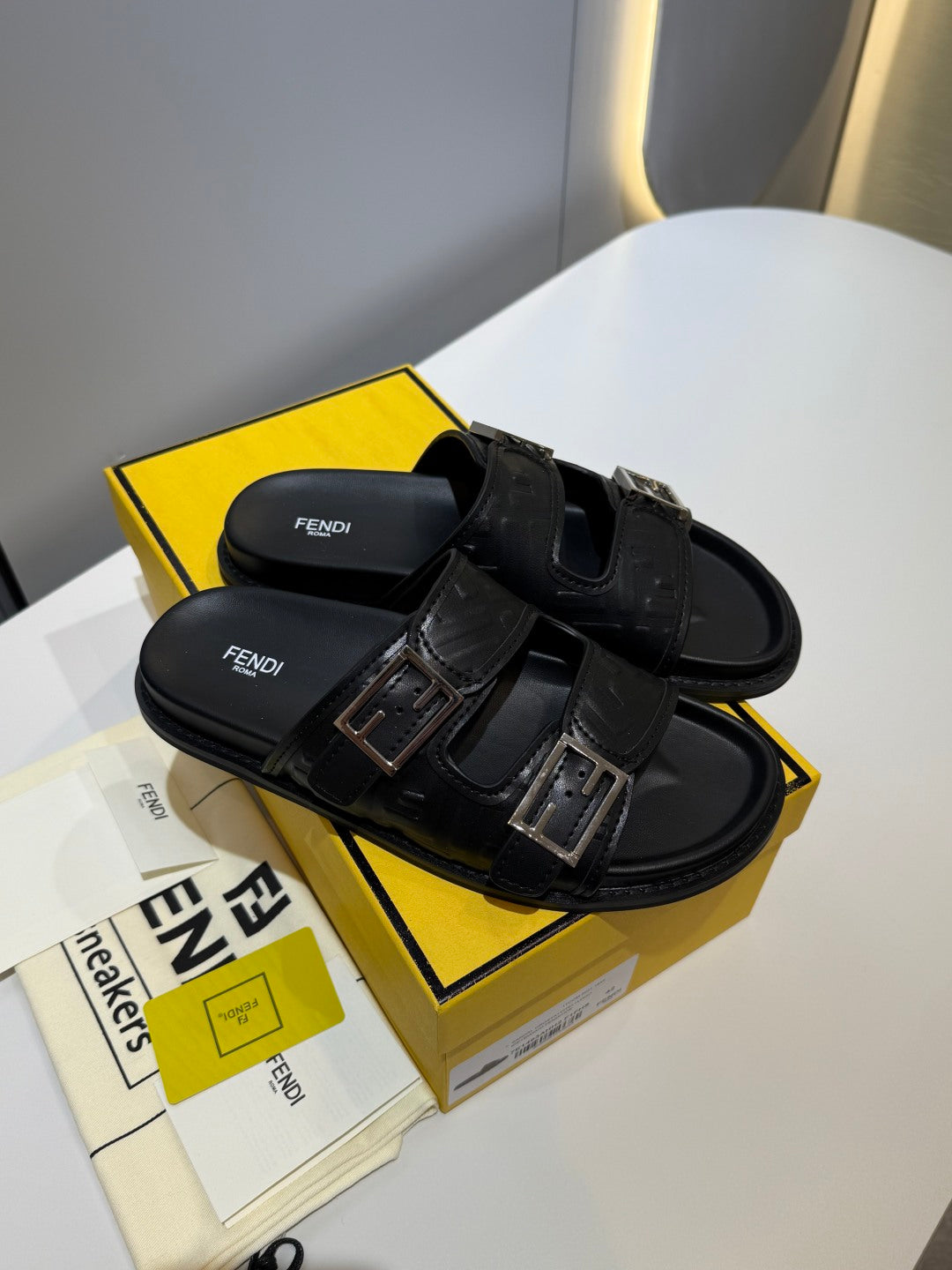 FENDI - Feel sandals