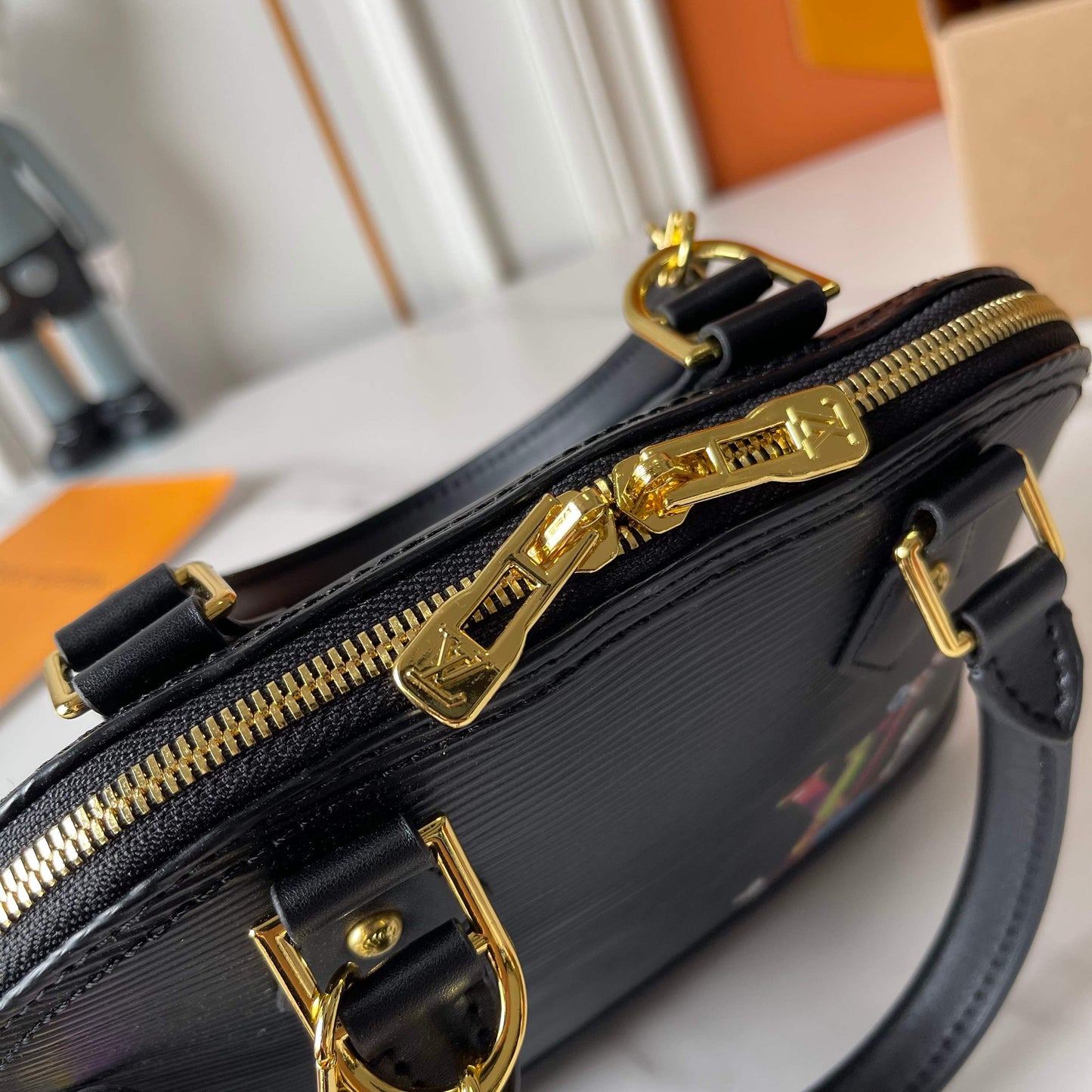 LOUIS VUITTON- Lv x TM nano alma