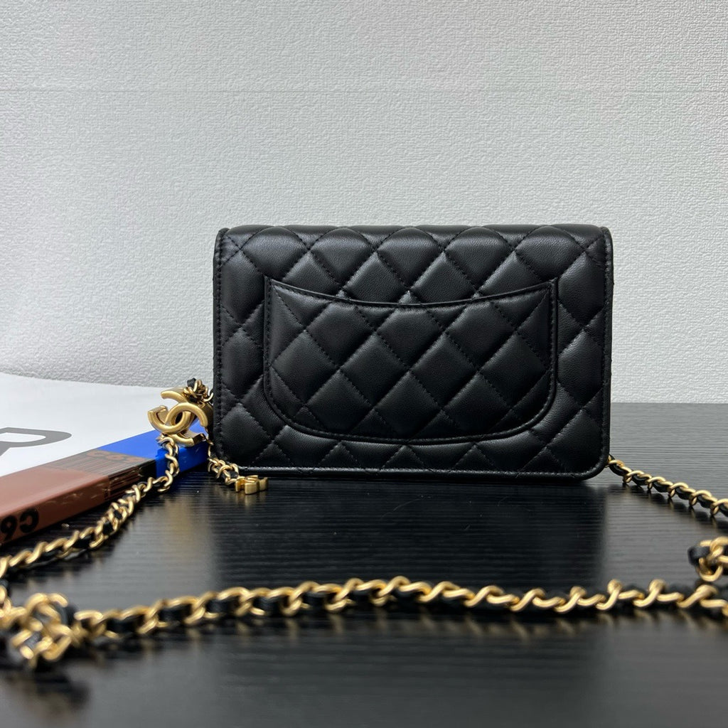 CHANEL - Caviar Quilted Hobo Bag