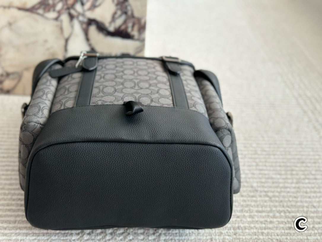 COACH - Hitch Backpack