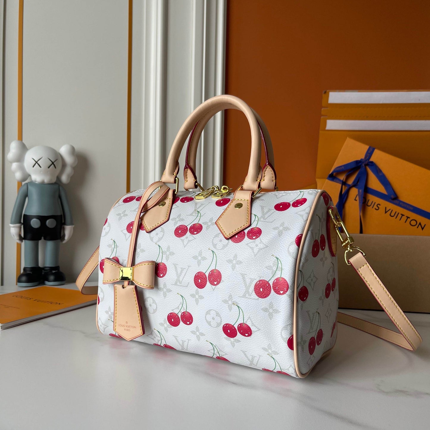 LOUIS VUITTON- Nano speedy