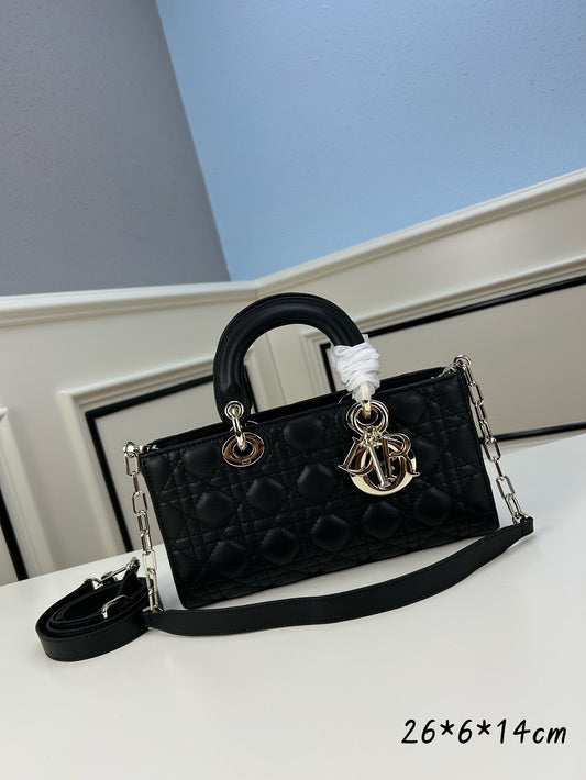 DIOR - D joy bag
