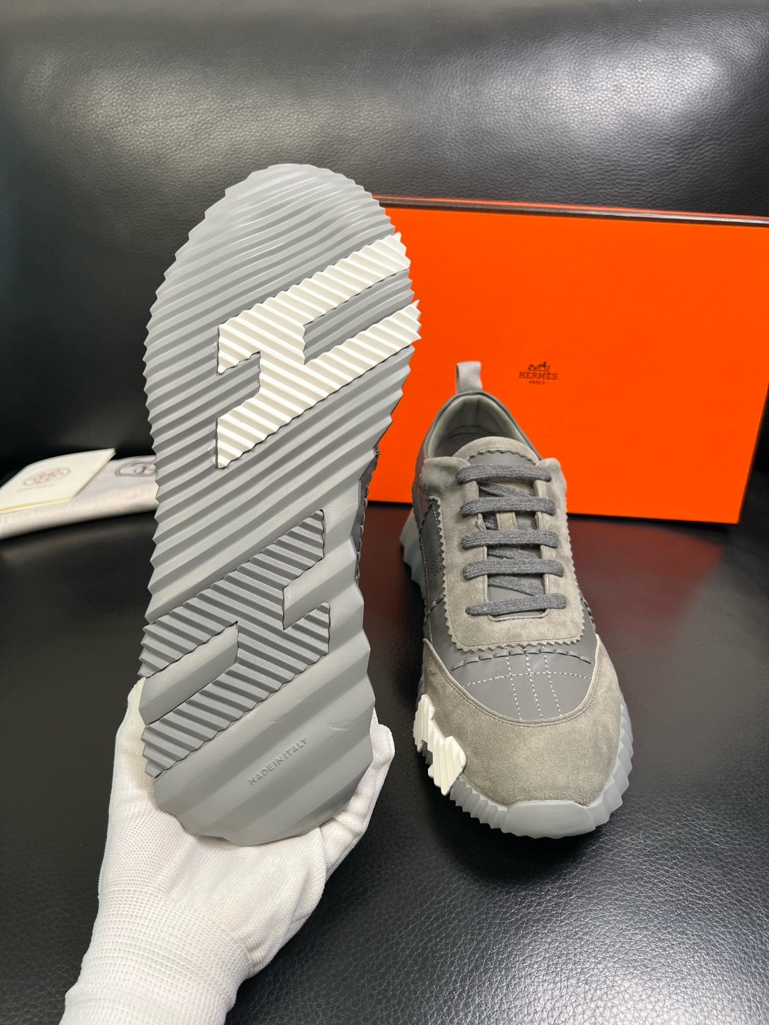 HERMES- Bouncing sneakers