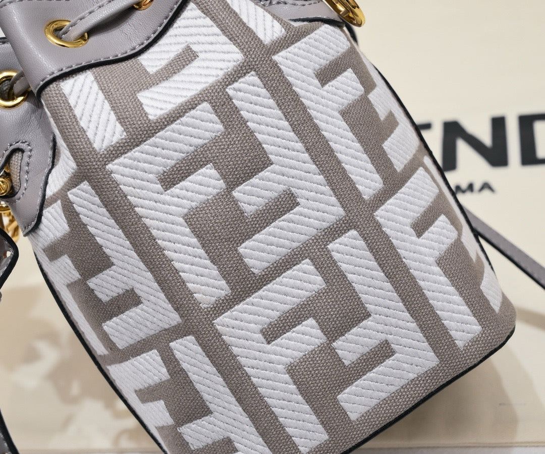 FENDI - Mon Tresor Bucket Bag
