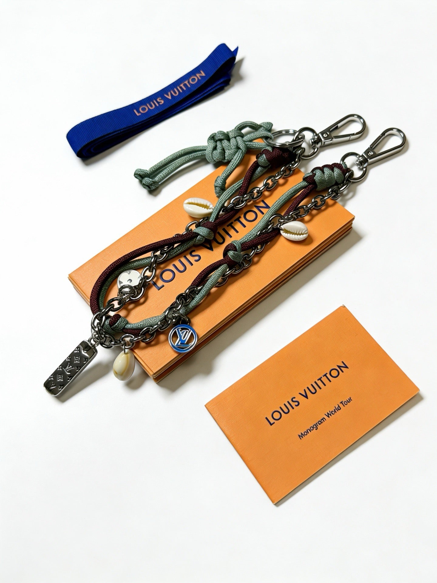 LOUIS VUITTON - bag charm and keychain