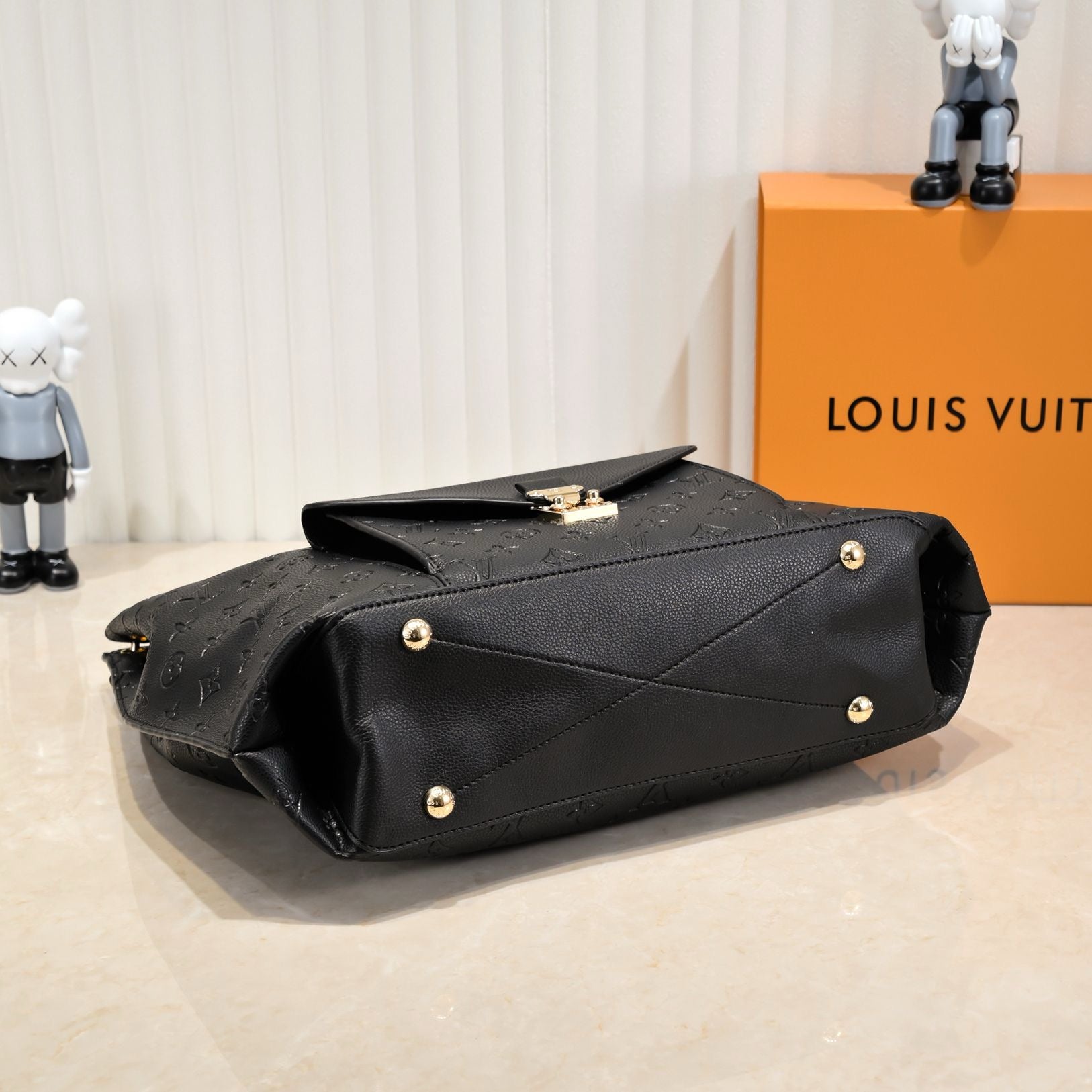 LOUIS VUITTON - Hobo Métis