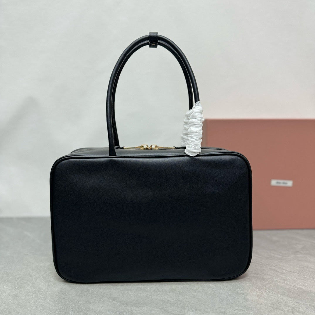 MIU MIU - Leather Beau bag