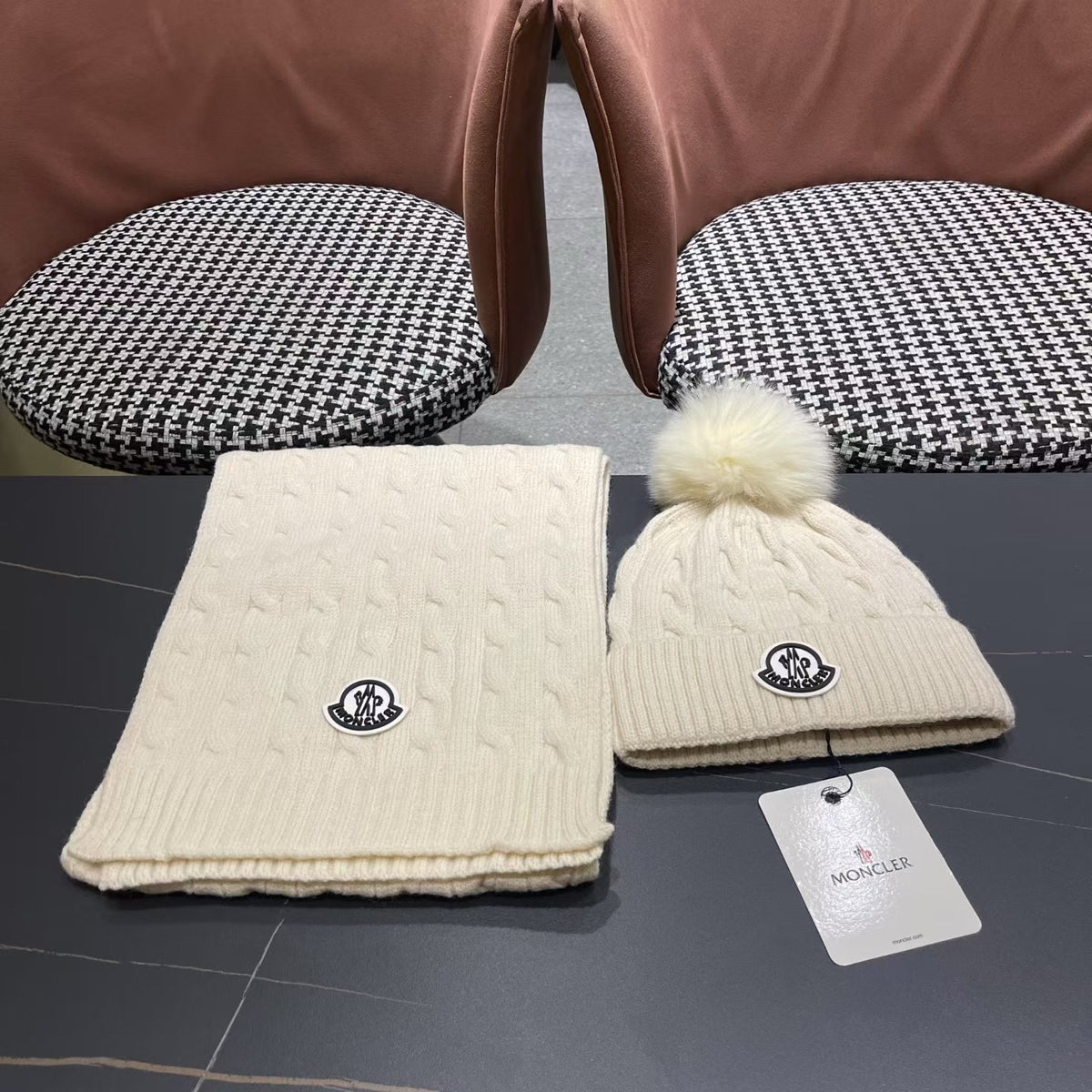 MONCLER -  Two-piece set of cashmere