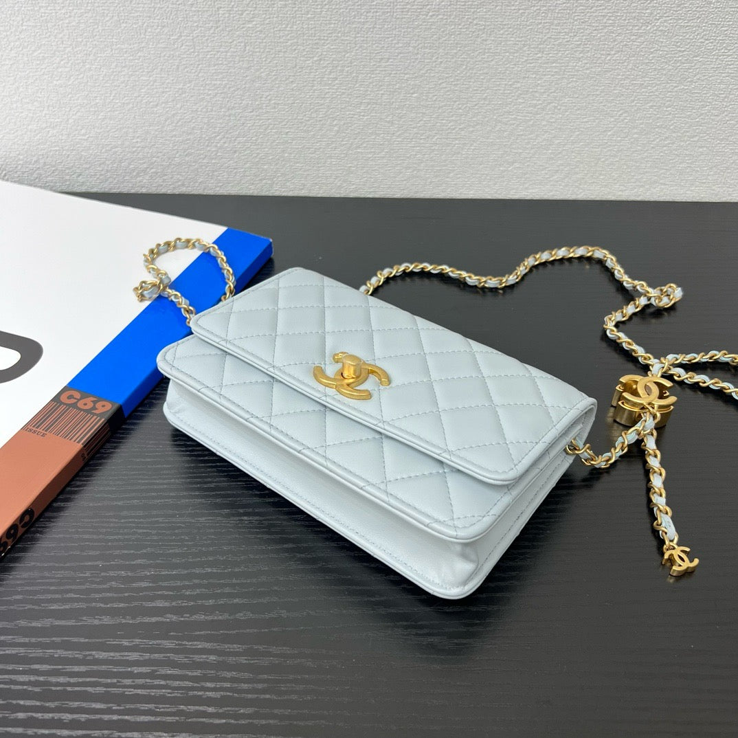 CHANEL - Caviar Quilted Hobo Bag