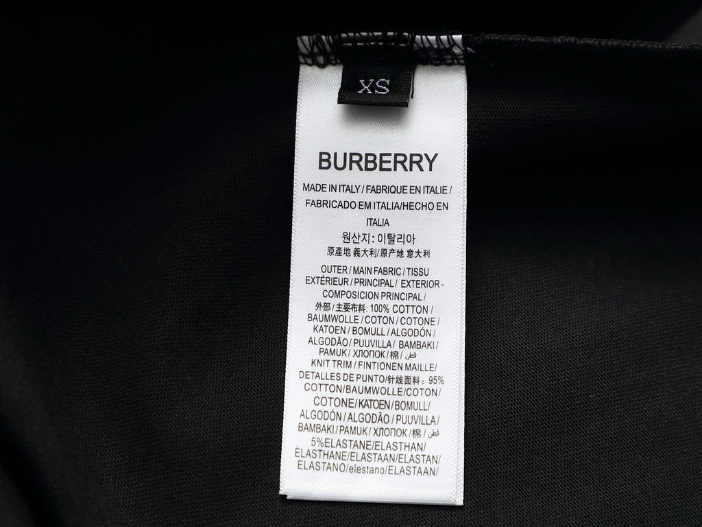 BURBERRY - T-shirt