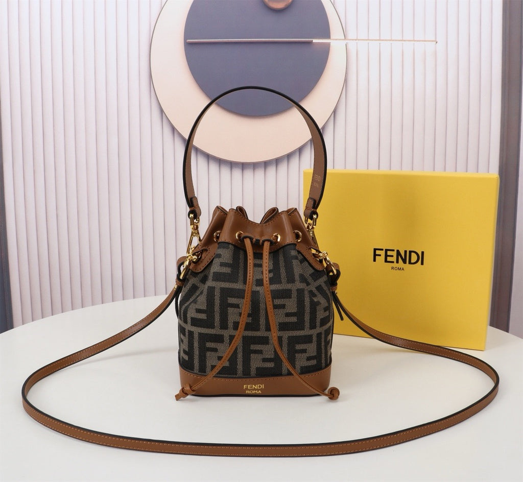 FENDI - Mon Tresor Bucket Bag
