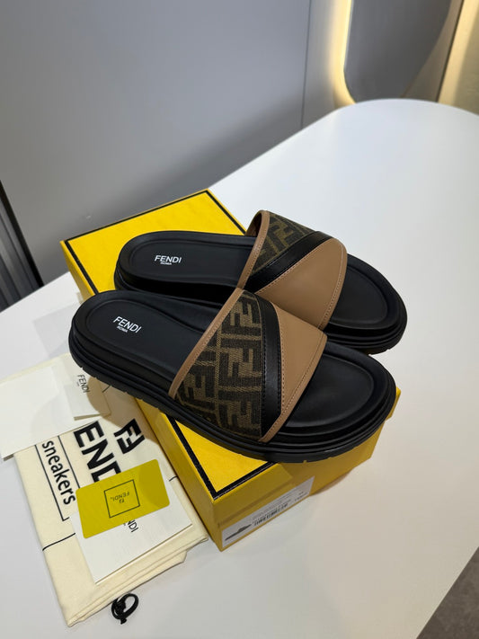 FENDI - Diagonal Slides