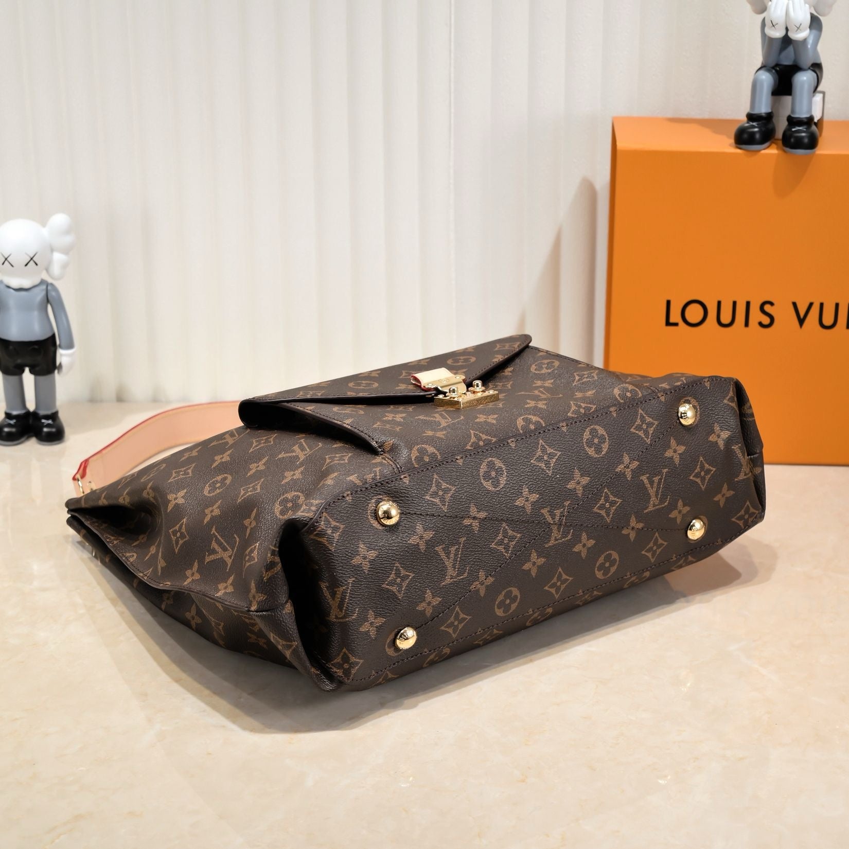 LOUIS VUITTON - Hobo Métis